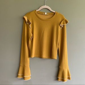 NWOT Bell Sleeve Ruffled Crop Top